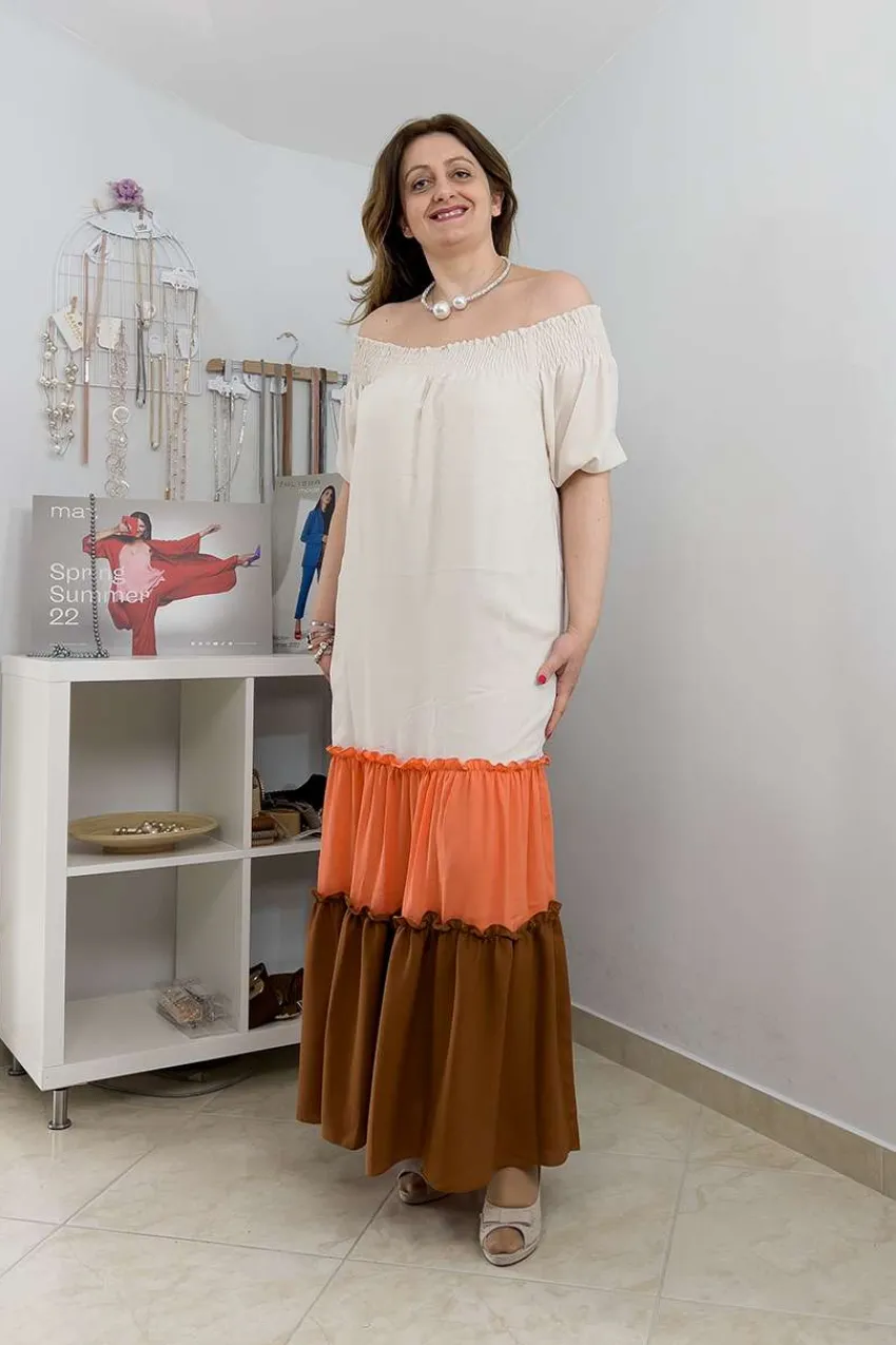 abito_con_balze_e_spalle__2.webp Mealys Abito con balze e spalle scoperte taglie comode Outlet
