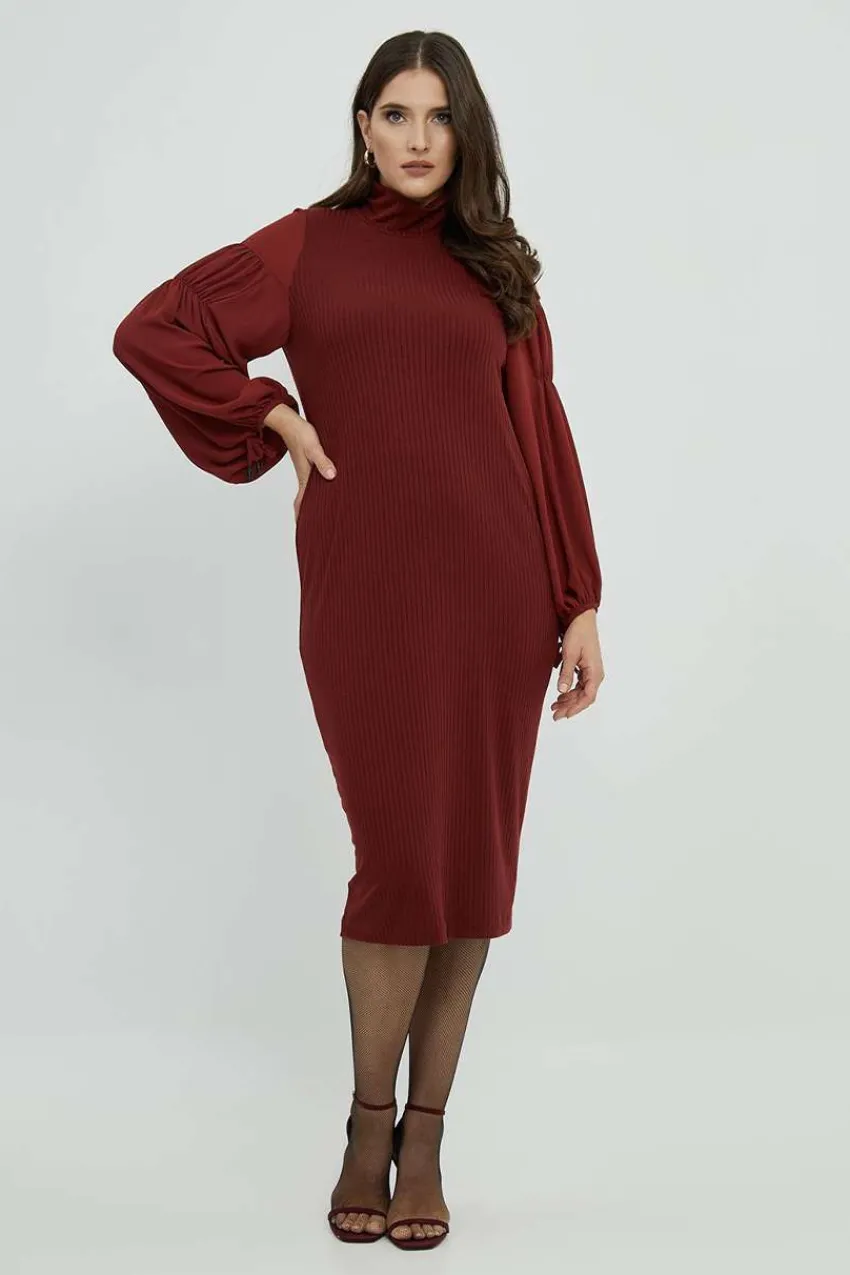 abito_in_maglia_a_collo_a_0.webp Mat Fashion Abito in maglia a collo alto Taglie Comode Sale