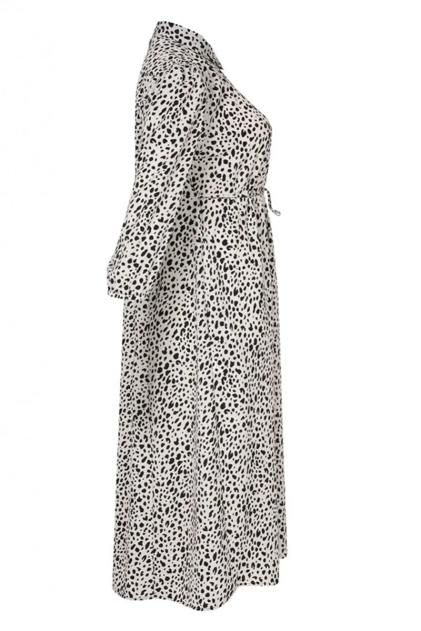 abito_lungo_con_stampa_an_7.webp Mat Fashion Abito lungo con stampa Animalier taglie comode Clearance