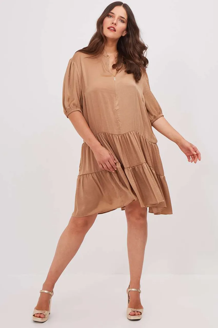 abito_rasato_con_balze_e__2.webp Mat Fashion Abito rasato con balze e manica a palloncino taglie comode Outlet