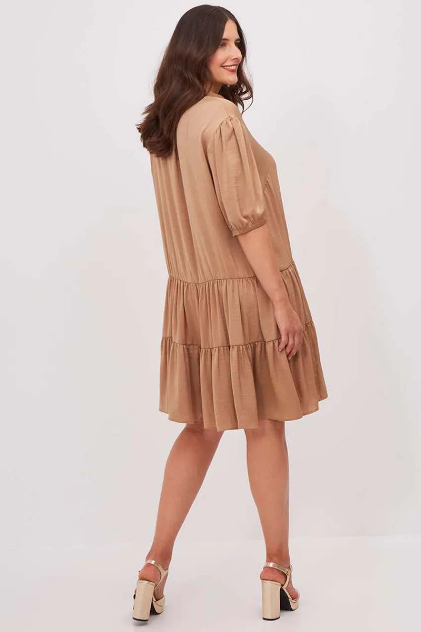 abito_rasato_con_balze_e__4.webp Mat Fashion Abito rasato con balze e manica a palloncino taglie comode Outlet