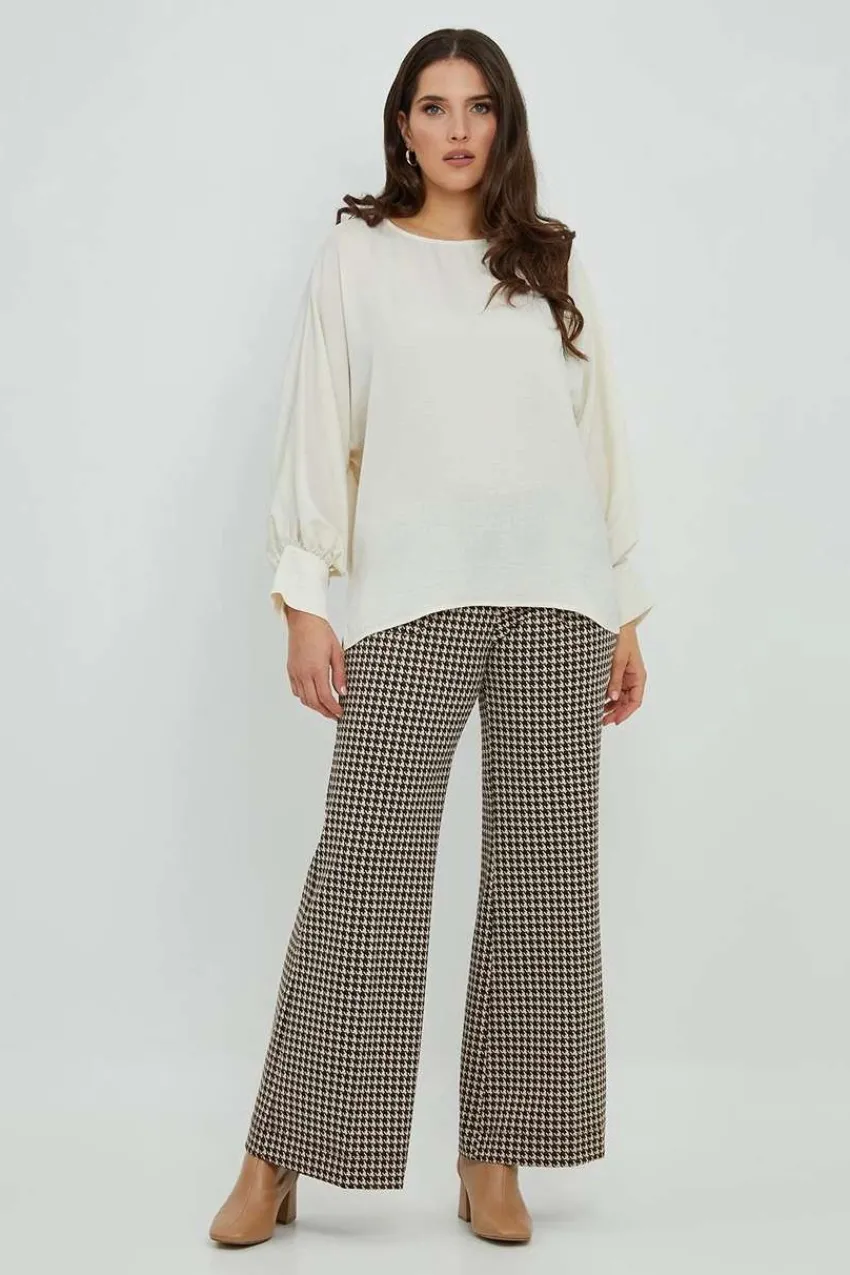 blusa_con_polsini_e_scoll_0.webp Mat Fashion Blusa con polsini e scollo a U taglie comode Discount