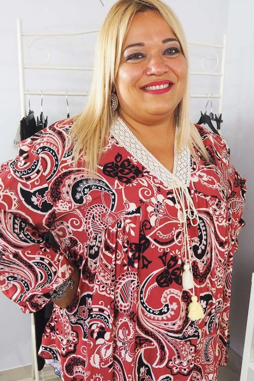 blusa_con_stampa_cashmere_0.webp Donna Curvy Blusa con stampa cashmere taglie comode Clearance