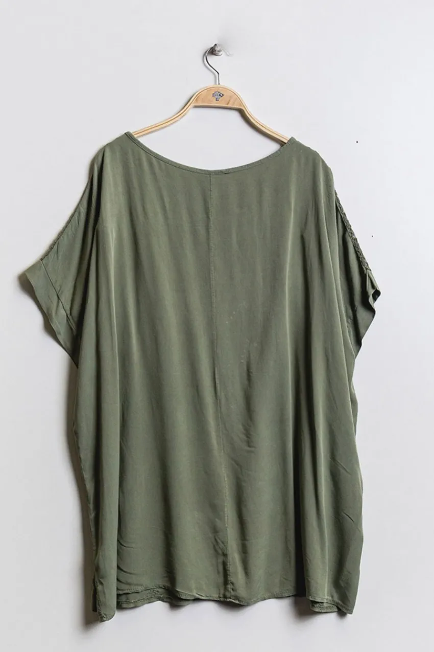 blusa_in_pizzo_e_ricami_t_2-1.webp Donna Curvy Blusa in pizzo e ricami taglie forti Discount