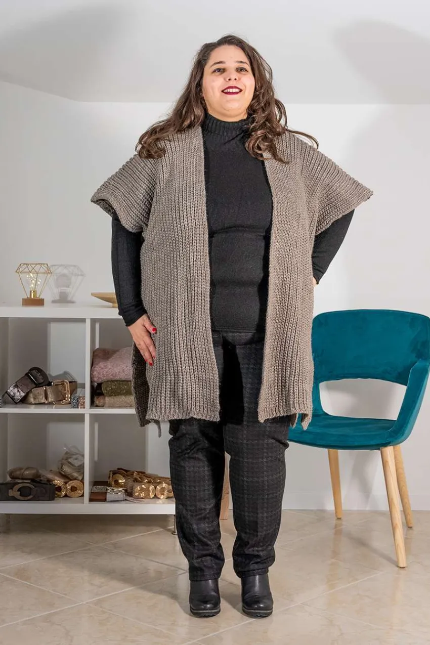cardigan_mezza_manica_con_7.webp Mat Fashion Cardigan mezza manica con spacchi laterali taglie comode New