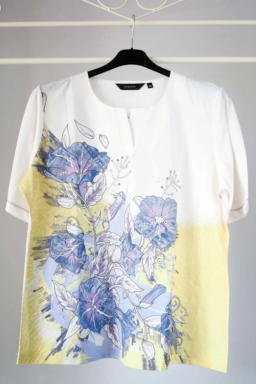 maglia_con_scollo_a_v_flo_0.webp Navigazione Maglia con scollo a V Floreale taglie forti Discount