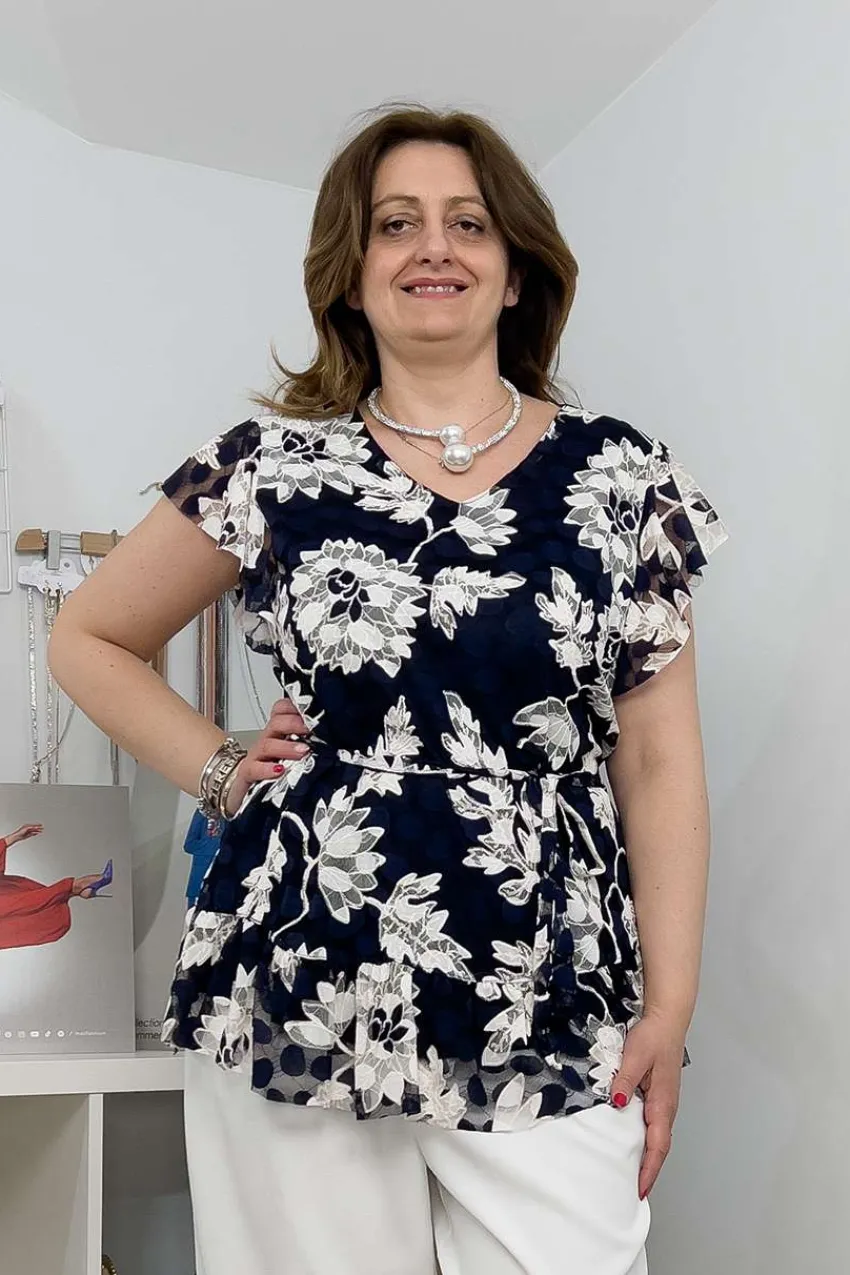 maglia_in_pizzo_taglie_fo_0-1.webp Donna Curvy Maglia in pizzo taglie forti Outlet