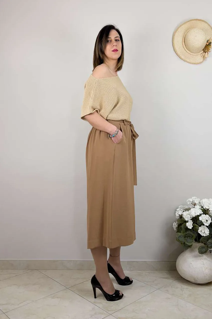 pantalone_culotte_al_polp_3-2.webp Mat Fashion Pantalone culotte al polpaccio taglie comode New