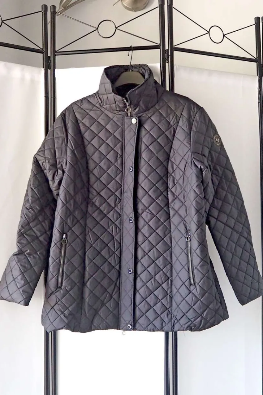 piumino_gr_con_collo_alto_3.webp Navigazione Piumino 100gr con collo alto taglie comode Clearance