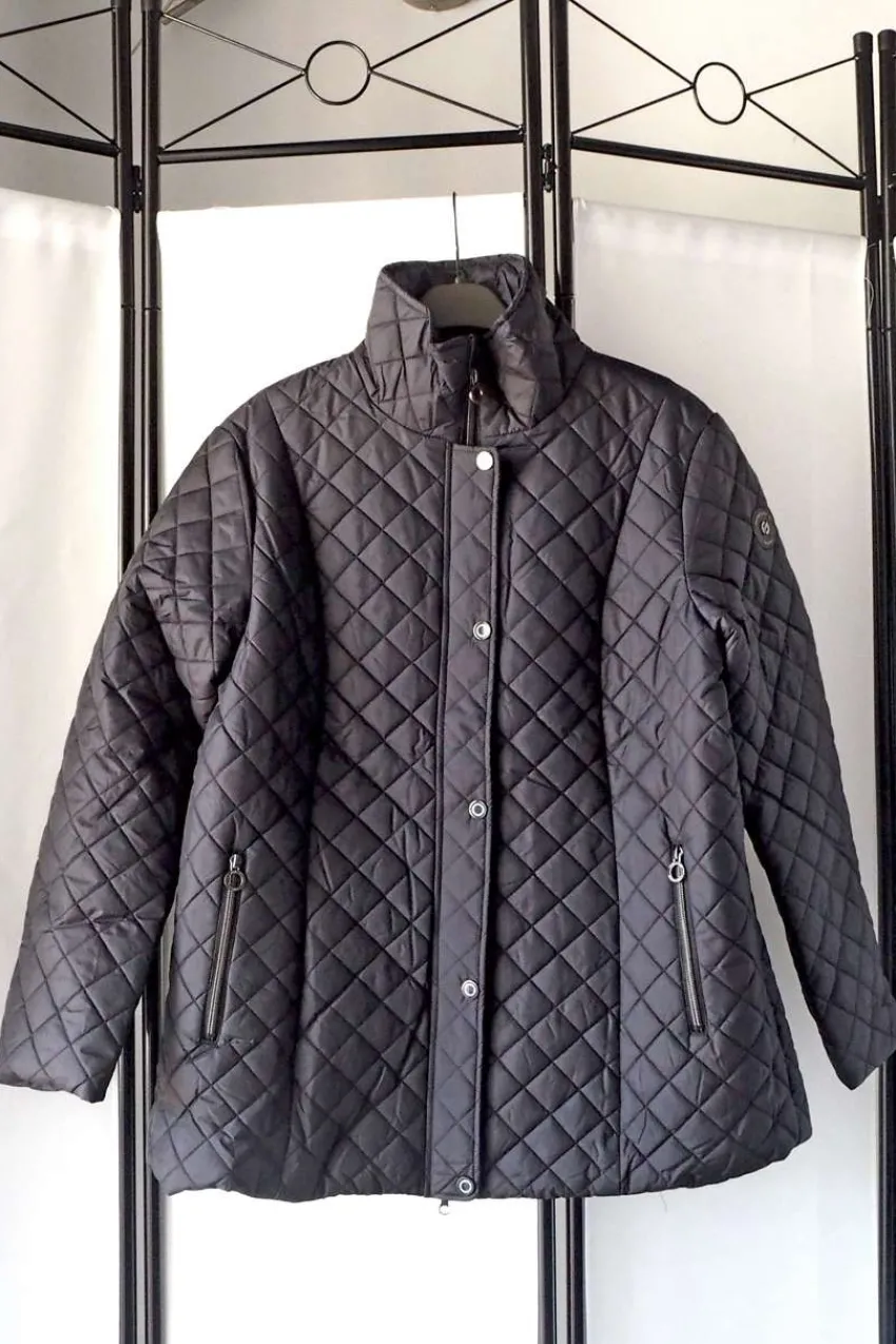 piumino_gr_con_collo_alto_6.webp Navigazione Piumino 100gr con collo alto taglie comode Clearance
