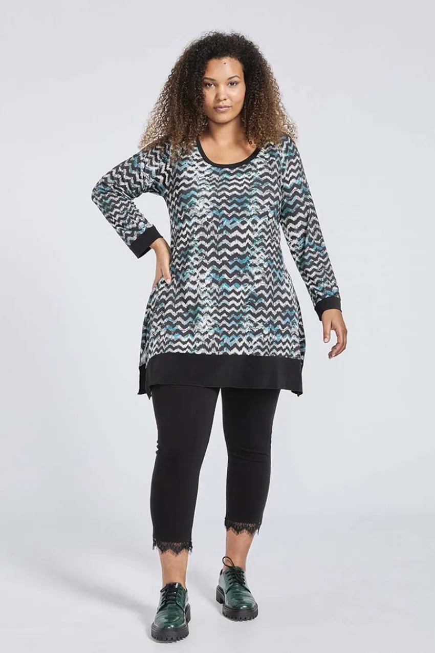 pullover_con_stampa_a_zig_3.webp SPG Woman Pullover con stampa a zigzag taglie comode Discount