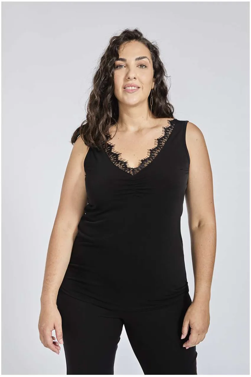 top_con_pizzo_taglie_fort_2.webp SPG Woman Top con pizzo taglie forti Best